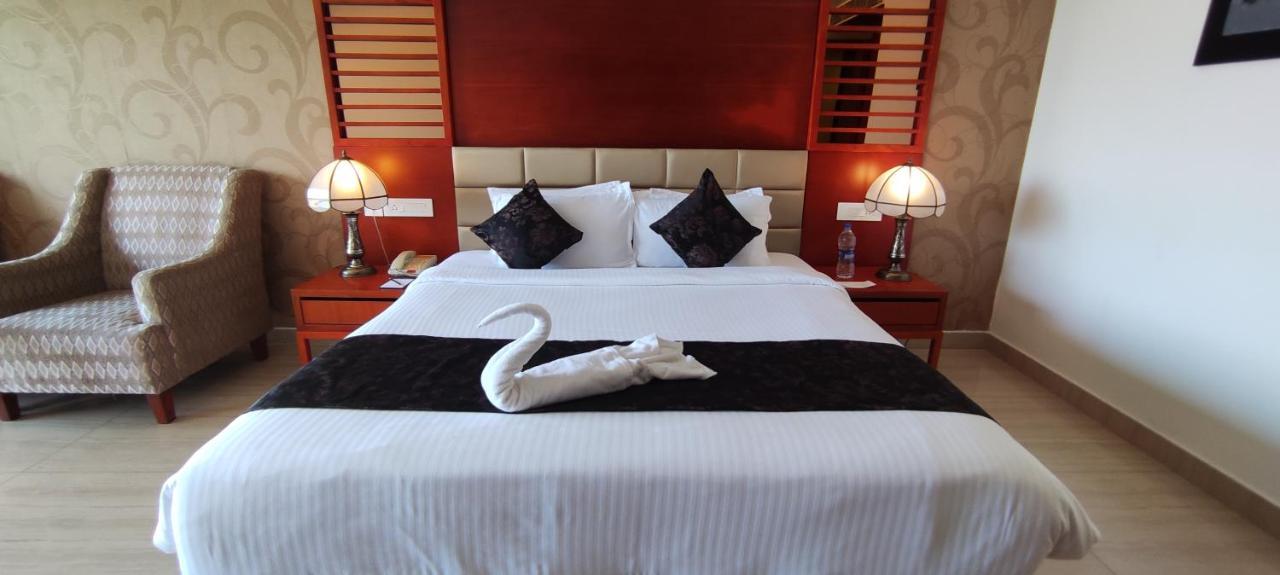 Lake Palace Trivandrum Vettutura Экстерьер фото