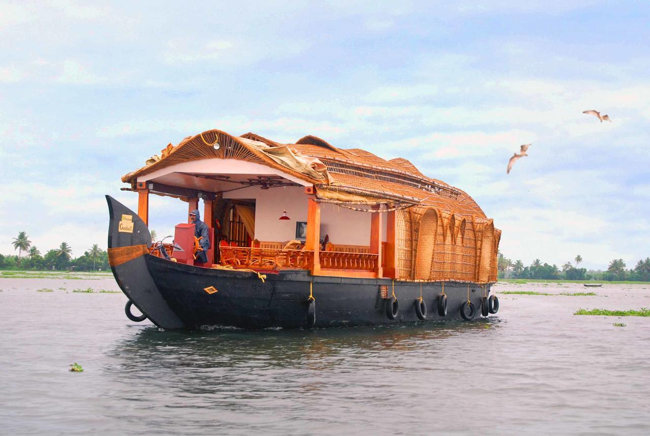 Lake Palace Trivandrum Vettutura Экстерьер фото